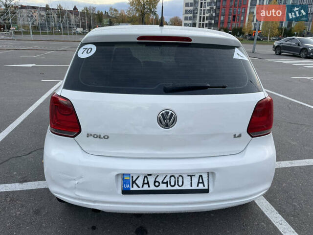 Белый Фольксваген Поло, объемом двигателя 1.39 л и пробегом 160 тыс. км за 5350 $, фото 5 на Automoto.ua