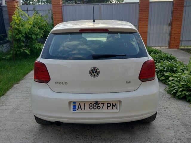 Белый Фольксваген Поло, объемом двигателя 1.4 л и пробегом 200 тыс. км за 6000 $, фото 9 на Automoto.ua