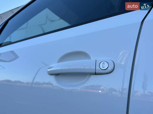 Белый Фольксваген Поло, объемом двигателя 1.4 л и пробегом 136 тыс. км за 10650 $, фото 41 на Automoto.ua