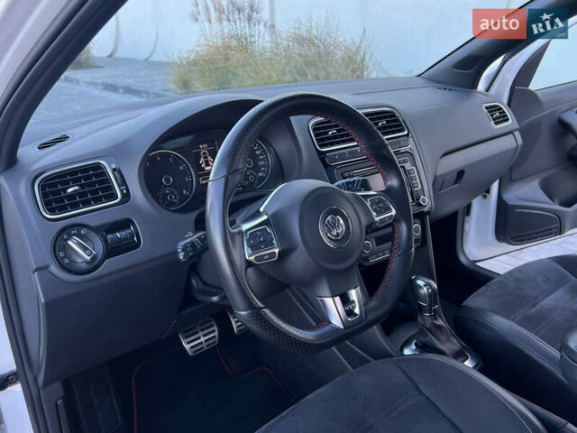 Белый Фольксваген Поло, объемом двигателя 1.4 л и пробегом 136 тыс. км за 10650 $, фото 50 на Automoto.ua