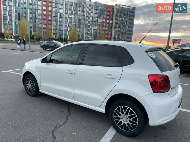 Белый Фольксваген Поло, объемом двигателя 1.39 л и пробегом 160 тыс. км за 5350 $, фото 7 на Automoto.ua