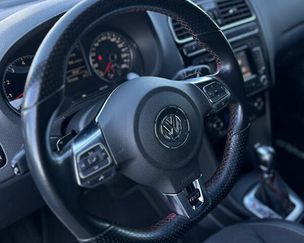 Белый Фольксваген Поло, объемом двигателя 1.4 л и пробегом 211 тыс. км за 10450 $, фото 13 на Automoto.ua