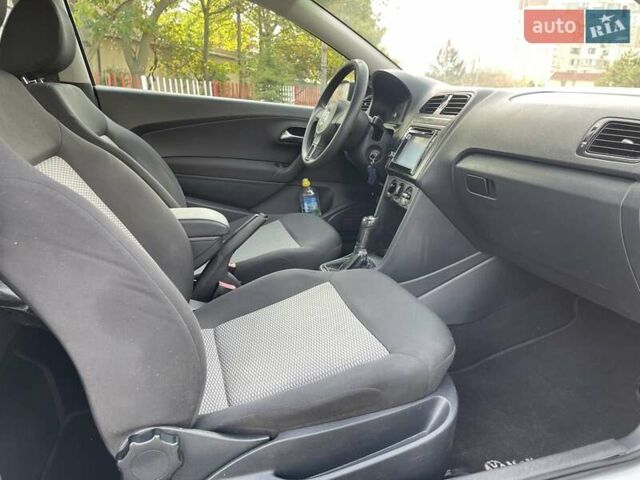 Белый Фольксваген Поло, объемом двигателя 1.2 л и пробегом 209 тыс. км за 6350 $, фото 15 на Automoto.ua