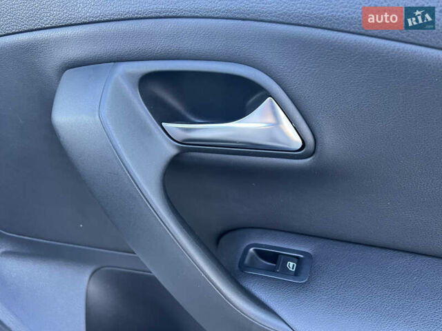 Белый Фольксваген Поло, объемом двигателя 1.4 л и пробегом 136 тыс. км за 10650 $, фото 98 на Automoto.ua