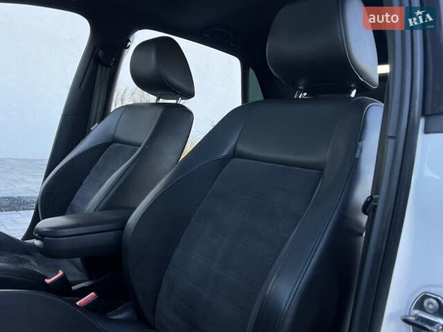 Белый Фольксваген Поло, объемом двигателя 1.4 л и пробегом 136 тыс. км за 9950 $, фото 56 на Automoto.ua