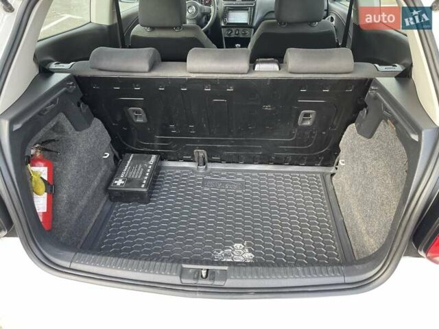 Белый Фольксваген Поло, объемом двигателя 1.2 л и пробегом 209 тыс. км за 6350 $, фото 18 на Automoto.ua