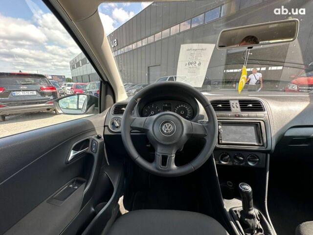 Белый Фольксваген Поло, объемом двигателя 1.2 л и пробегом 211 тыс. км за 6590 $, фото 22 на Automoto.ua