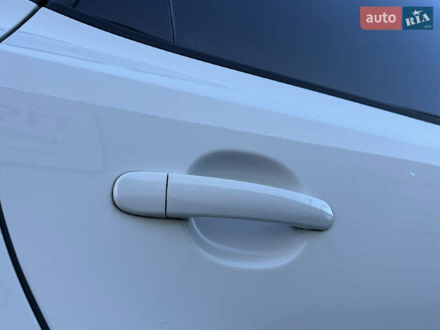 Белый Фольксваген Поло, объемом двигателя 1.4 л и пробегом 136 тыс. км за 9950 $, фото 46 на Automoto.ua