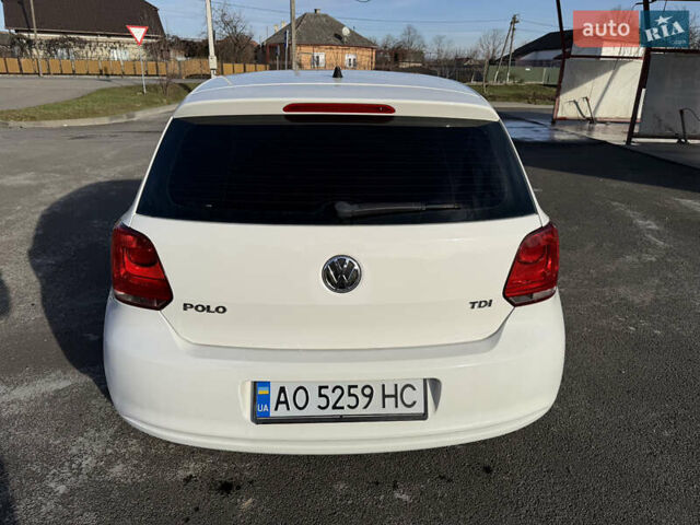 Белый Фольксваген Поло, объемом двигателя 1.2 л и пробегом 197 тыс. км за 6300 $, фото 7 на Automoto.ua
