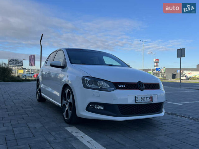 Белый Фольксваген Поло, объемом двигателя 1.4 л и пробегом 136 тыс. км за 9950 $, фото 5 на Automoto.ua