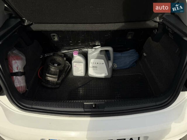 Белый Фольксваген Поло, объемом двигателя 1.39 л и пробегом 441 тыс. км за 6999 $, фото 31 на Automoto.ua