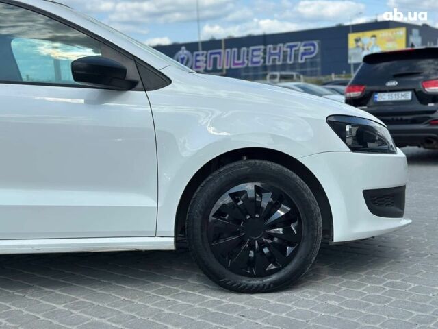 Белый Фольксваген Поло, объемом двигателя 1.2 л и пробегом 211 тыс. км за 6590 $, фото 10 на Automoto.ua