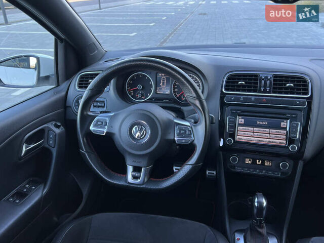 Белый Фольксваген Поло, объемом двигателя 1.4 л и пробегом 136 тыс. км за 9950 $, фото 157 на Automoto.ua