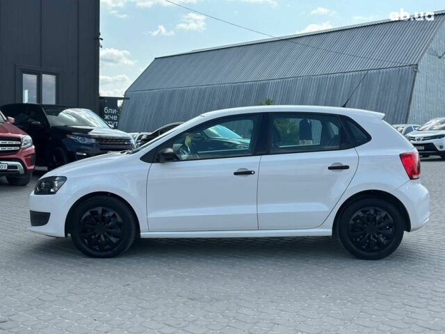 Белый Фольксваген Поло, объемом двигателя 1.2 л и пробегом 211 тыс. км за 6590 $, фото 3 на Automoto.ua