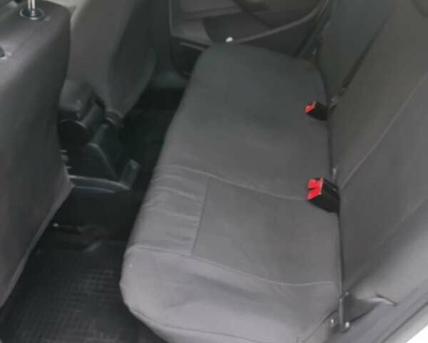 Білий Фольксваген Поло, об'ємом двигуна 1.39 л та пробігом 227 тис. км за 7000 $, фото 8 на Automoto.ua