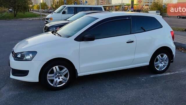Білий Фольксваген Поло, об'ємом двигуна 1.2 л та пробігом 260 тис. км за 5500 $, фото 2 на Automoto.ua