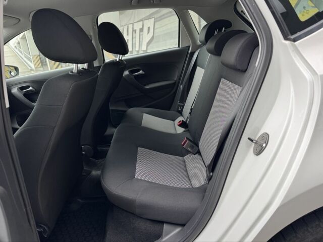 Белый Фольксваген Поло, объемом двигателя 1.4 л и пробегом 226 тыс. км за 7350 $, фото 19 на Automoto.ua