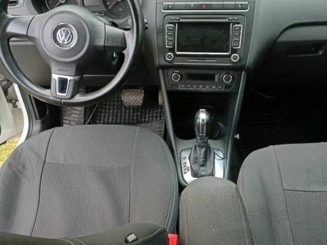 Білий Фольксваген Поло, об'ємом двигуна 1.4 л та пробігом 226 тис. км за 7000 $, фото 6 на Automoto.ua