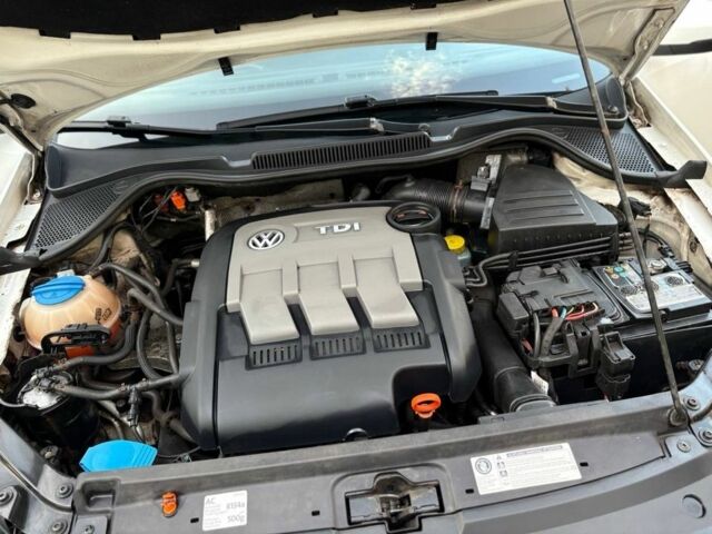 Білий Фольксваген Поло, об'ємом двигуна 1.2 л та пробігом 248 тис. км за 6500 $, фото 2 на Automoto.ua