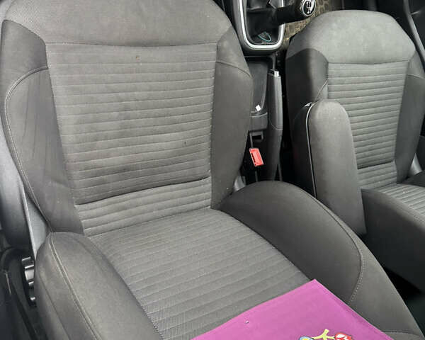 Белый Фольксваген Поло, объемом двигателя 1.6 л и пробегом 320 тыс. км за 6000 $, фото 11 на Automoto.ua