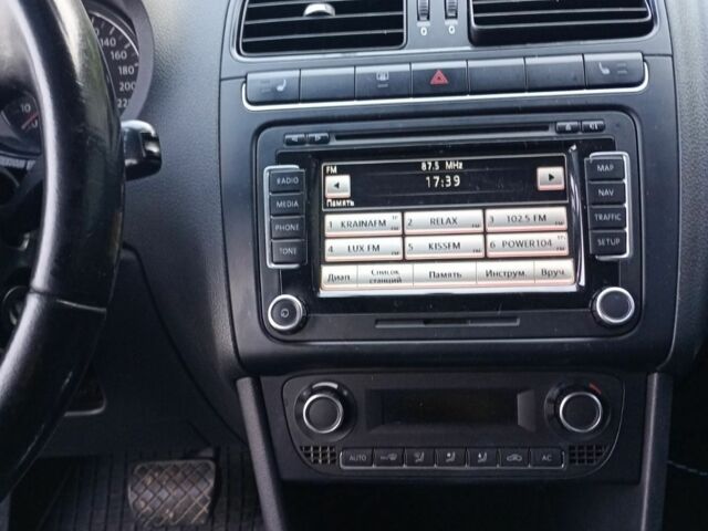 Білий Фольксваген Поло, об'ємом двигуна 1.4 л та пробігом 226 тис. км за 7000 $, фото 2 на Automoto.ua