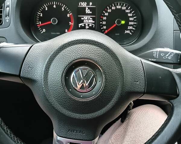 Білий Фольксваген Поло, об'ємом двигуна 1.39 л та пробігом 227 тис. км за 7000 $, фото 10 на Automoto.ua