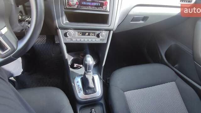 Білий Фольксваген Поло, об'ємом двигуна 1.39 л та пробігом 154 тис. км за 8200 $, фото 4 на Automoto.ua