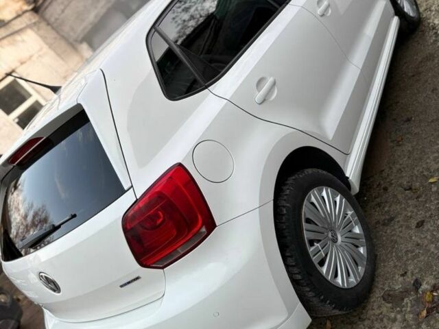 Білий Фольксваген Поло, об'ємом двигуна 1.2 л та пробігом 248 тис. км за 6500 $, фото 19 на Automoto.ua