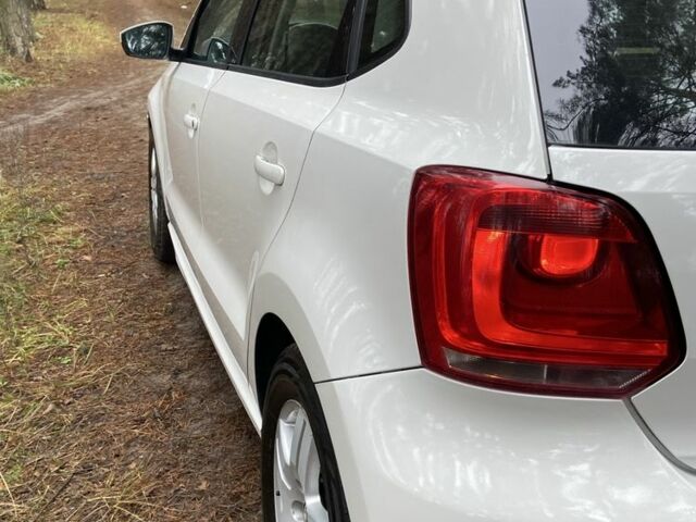 Білий Фольксваген Поло, об'ємом двигуна 1.2 л та пробігом 250 тис. км за 6200 $, фото 6 на Automoto.ua