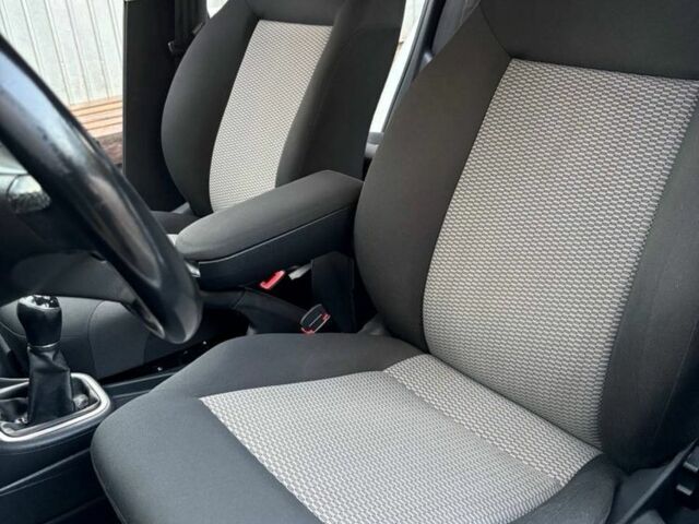 Білий Фольксваген Поло, об'ємом двигуна 1.2 л та пробігом 248 тис. км за 6500 $, фото 7 на Automoto.ua