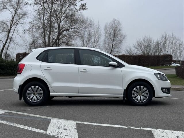 Белый Фольксваген Поло, объемом двигателя 1.4 л и пробегом 226 тыс. км за 7350 $, фото 6 на Automoto.ua