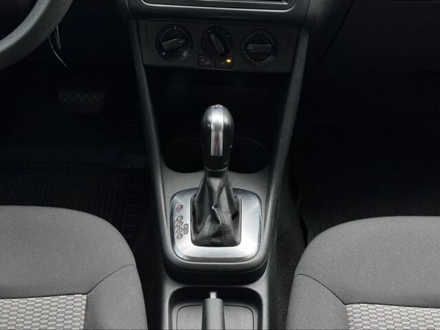 Белый Фольксваген Поло, объемом двигателя 1.4 л и пробегом 226 тыс. км за 7350 $, фото 16 на Automoto.ua