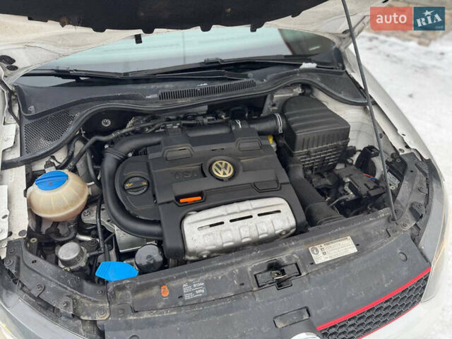 Белый Фольксваген Поло, объемом двигателя 1.4 л и пробегом 200 тыс. км за 7500 $, фото 13 на Automoto.ua