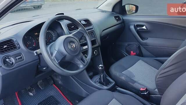 Білий Фольксваген Поло, об'ємом двигуна 1.2 л та пробігом 260 тис. км за 5500 $, фото 8 на Automoto.ua