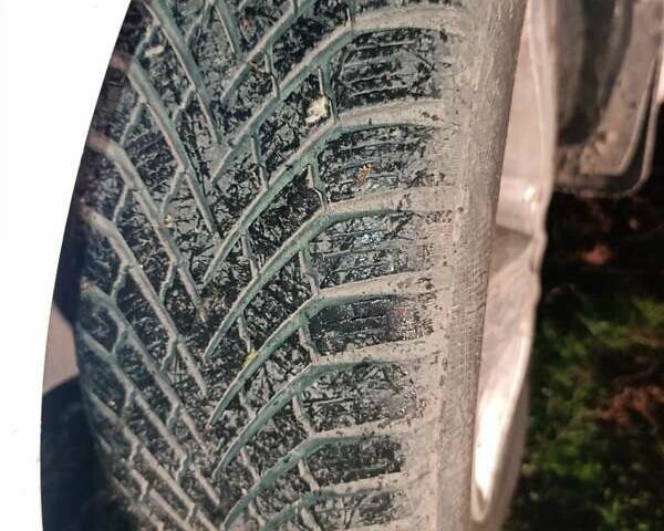 Белый Фольксваген Поло, объемом двигателя 1.2 л и пробегом 145 тыс. км за 5500 $, фото 7 на Automoto.ua