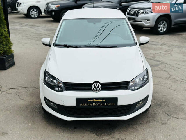 Белый Фольксваген Поло, объемом двигателя 1.4 л и пробегом 176 тыс. км за 7900 $, фото 7 на Automoto.ua