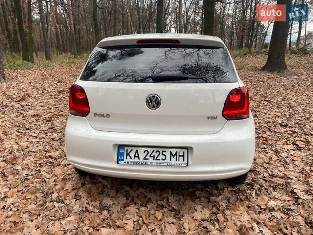 Белый Фольксваген Поло, объемом двигателя 1.2 л и пробегом 243 тыс. км за 5700 $, фото 4 на Automoto.ua