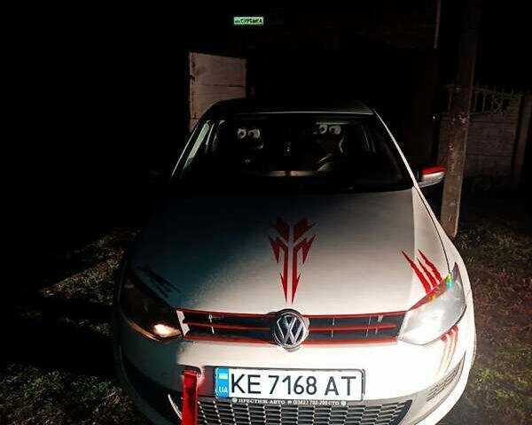 Белый Фольксваген Поло, объемом двигателя 1.2 л и пробегом 145 тыс. км за 5500 $, фото 3 на Automoto.ua