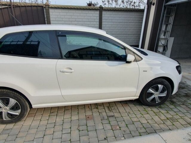 Білий Фольксваген Поло, об'ємом двигуна 1.6 л та пробігом 1 тис. км за 7000 $, фото 8 на Automoto.ua