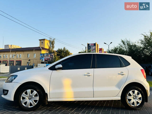 Белый Фольксваген Поло, объемом двигателя 1.2 л и пробегом 170 тыс. км за 6300 $, фото 3 на Automoto.ua