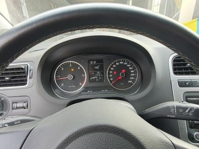 Білий Фольксваген Поло, об'ємом двигуна 1.6 л та пробігом 1 тис. км за 7000 $, фото 1 на Automoto.ua