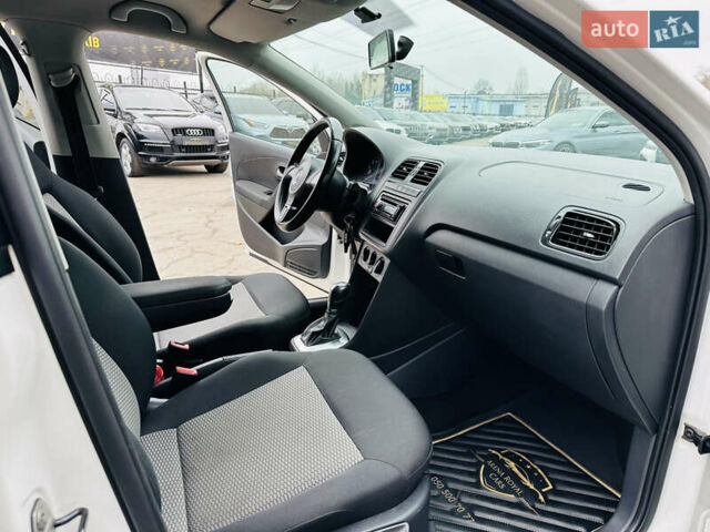 Белый Фольксваген Поло, объемом двигателя 1.4 л и пробегом 176 тыс. км за 7900 $, фото 22 на Automoto.ua