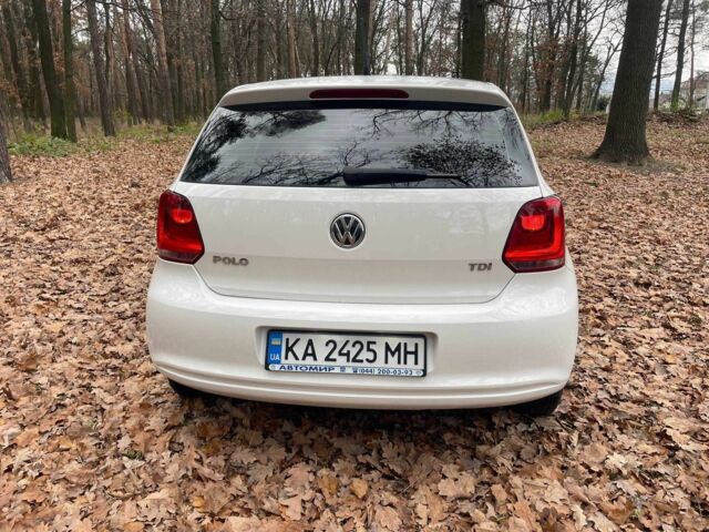 Белый Фольксваген Поло, объемом двигателя 1.2 л и пробегом 243 тыс. км за 5700 $, фото 4 на Automoto.ua