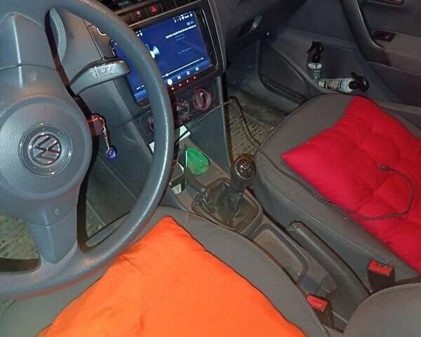 Белый Фольксваген Поло, объемом двигателя 1.2 л и пробегом 145 тыс. км за 5500 $, фото 5 на Automoto.ua