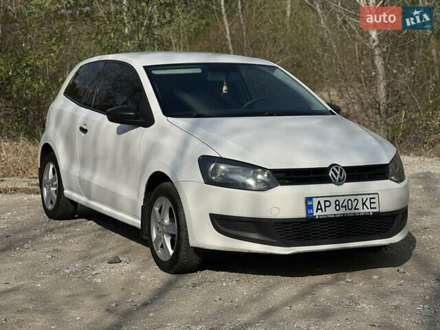 Белый Фольксваген Поло, объемом двигателя 1.2 л и пробегом 170 тыс. км за 4699 $, фото 4 на Automoto.ua