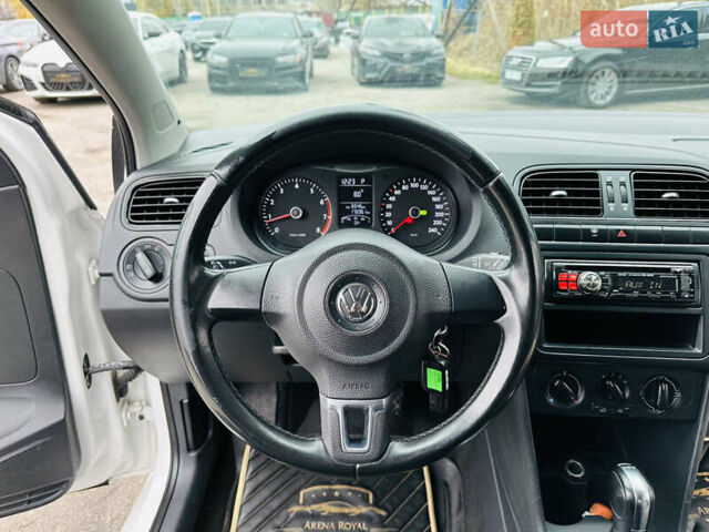 Белый Фольксваген Поло, объемом двигателя 1.4 л и пробегом 176 тыс. км за 7900 $, фото 26 на Automoto.ua