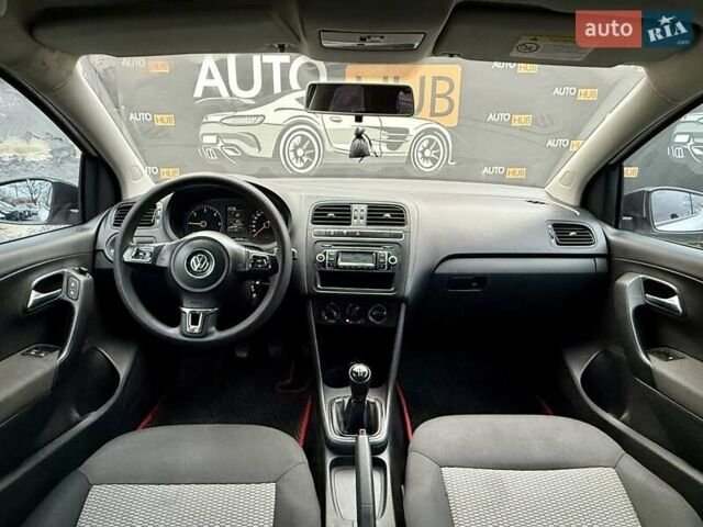 Белый Фольксваген Поло, объемом двигателя 1.2 л и пробегом 268 тыс. км за 6300 $, фото 11 на Automoto.ua