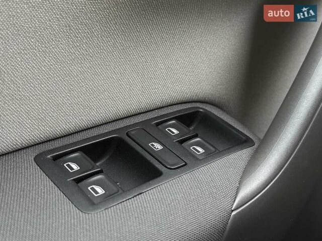 Білий Фольксваген Поло, об'ємом двигуна 1.2 л та пробігом 132 тис. км за 8300 $, фото 25 на Automoto.ua