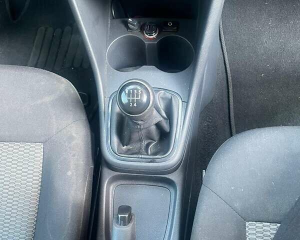 Білий Фольксваген Поло, об'ємом двигуна 1.39 л та пробігом 159 тис. км за 7000 $, фото 4 на Automoto.ua