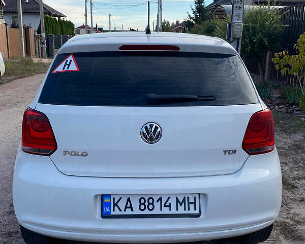 Білий Фольксваген Поло, об'ємом двигуна 1.2 л та пробігом 253 тис. км за 4800 $, фото 3 на Automoto.ua